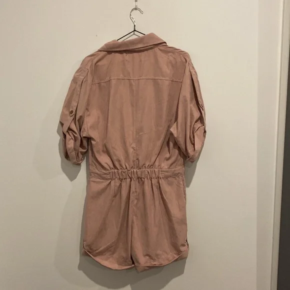 MinkPink utility pink playsuit size S (could fit small M) - Picture 5 of 5